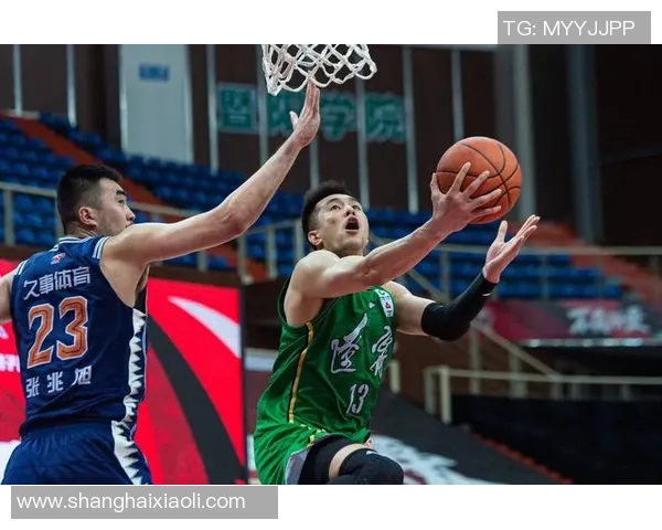 张兆旭的篮球之路:从青涩少年到CBA明星的奋斗故事 张兆旭的篮球之路:从青涩少年到CBA明星的奋斗故事